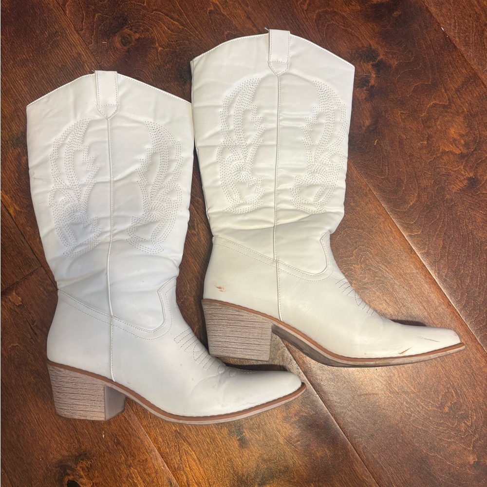 White Western Cowboy Boots